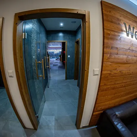 Wellness Vinny Dom 招待所